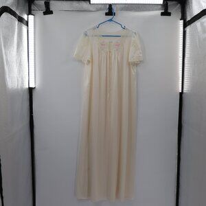 Vintage Lorraine Size Large Ivory Nightgown